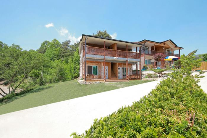 Deoksan Sanmaru Pension