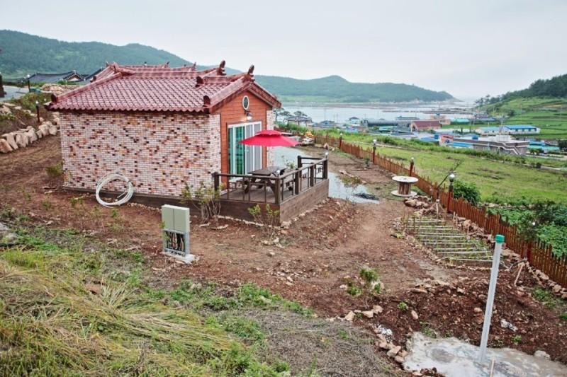 완도 청산도 힐링하우스펜션 (Wando Cheongsando Healing House Pension)