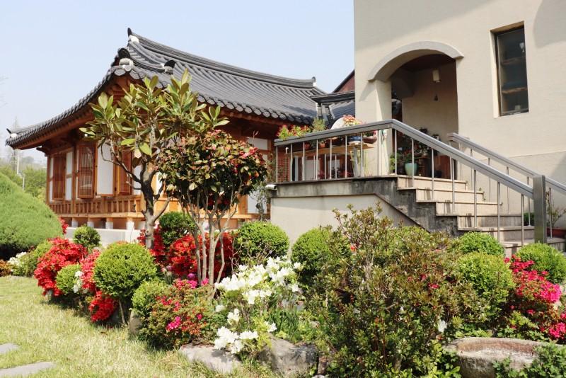 익산 영월당 한옥독채펜션 (Iksan Yeongwoldang Hanok Private House Pension)