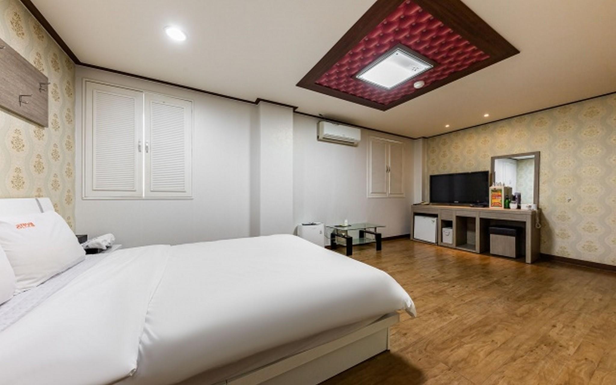 단양 궁전 (Danyang Gungjeon)