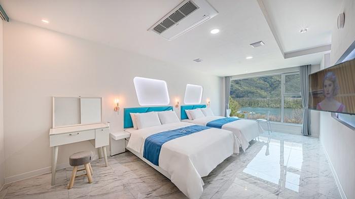 River North Pool Villa Pension