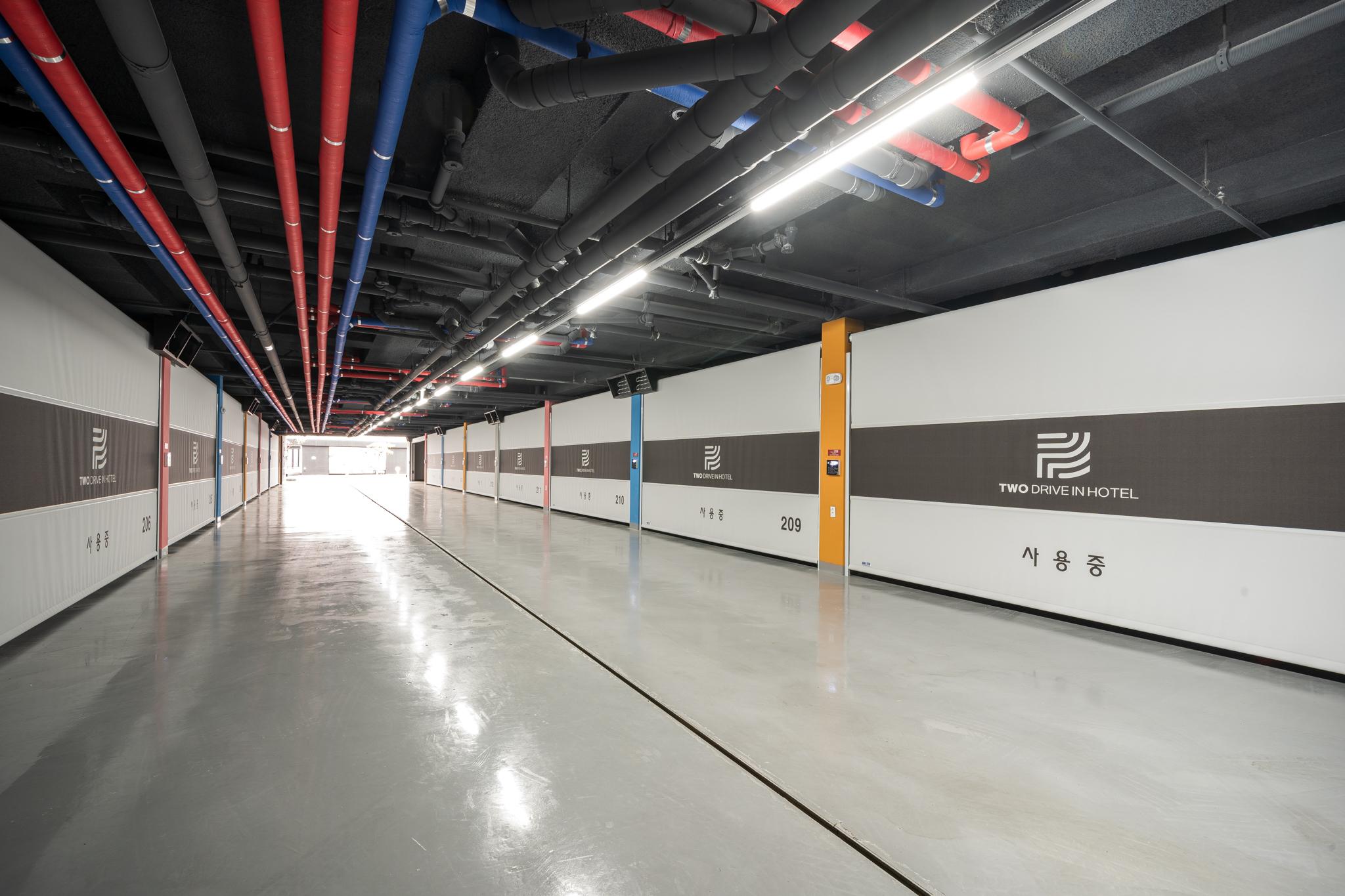 광양 투 드라이브인 무인 호텔 (Gwangyang Two Drive-In Hotel)