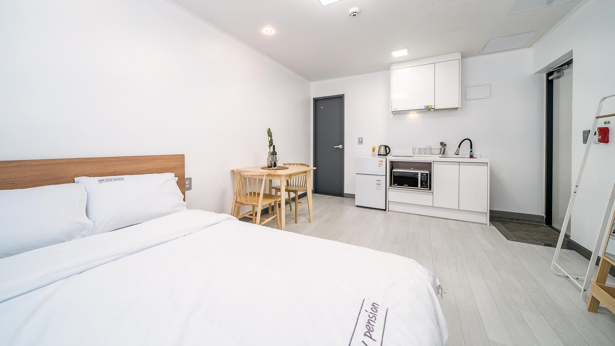 여수 낭만스테이 펜션 (Yeosu Nangmanstay pension)