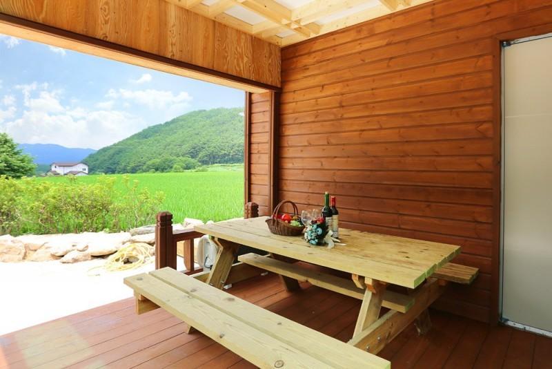 무주 덕유산숲펜션 (Muju Deogyusansup Pension)