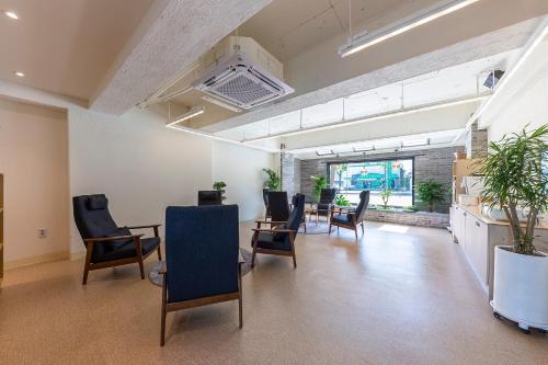 1962 비즈니스 호텔 춘천점 (1962 Business Hotel Chuncheon Branch)