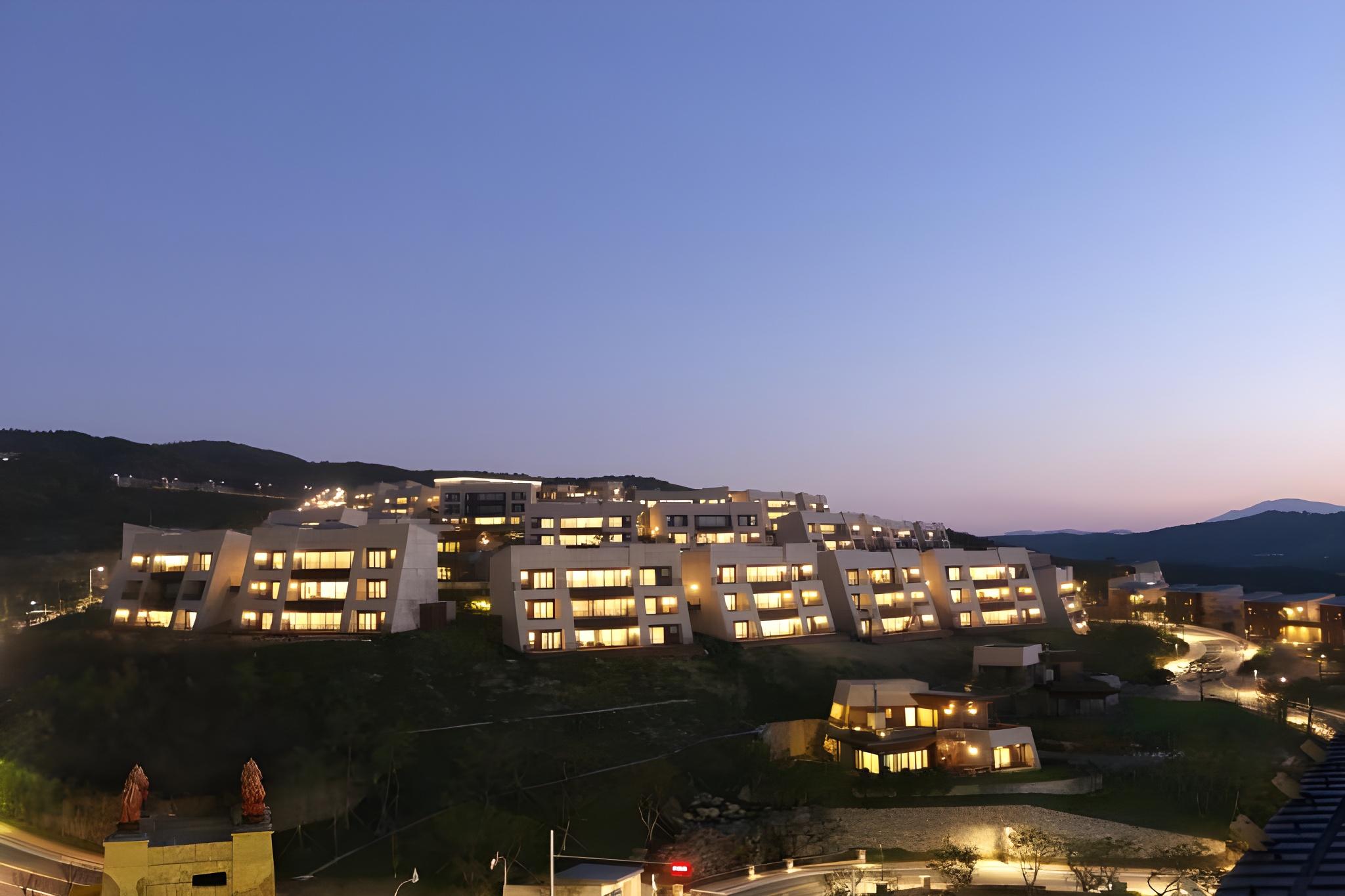 강동리조트 (구, 블루원) (Gangdong Resort (formerly Blue One))