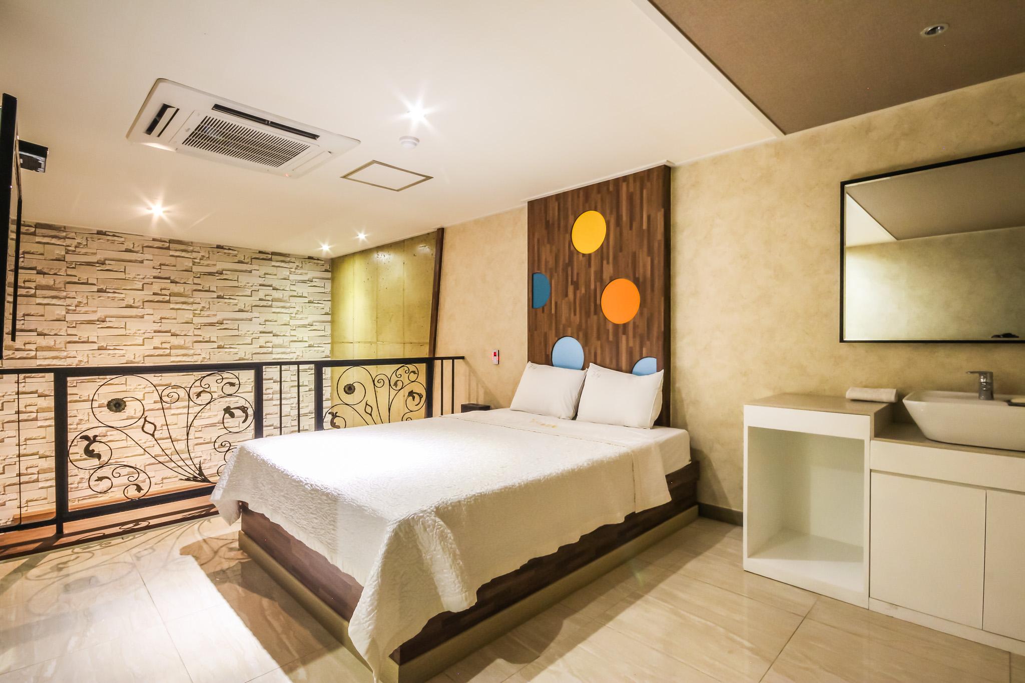 광양 하루 (Gwangyang Haru)