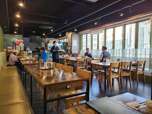 강릉엄지네꼬막집 발산점