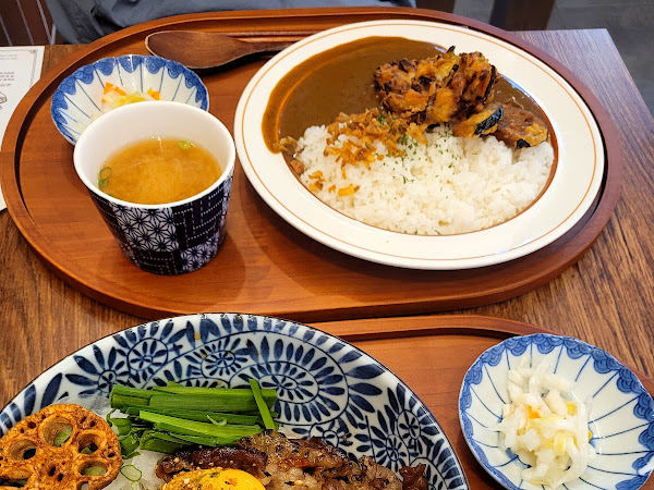 덮밥장사장 공주대점