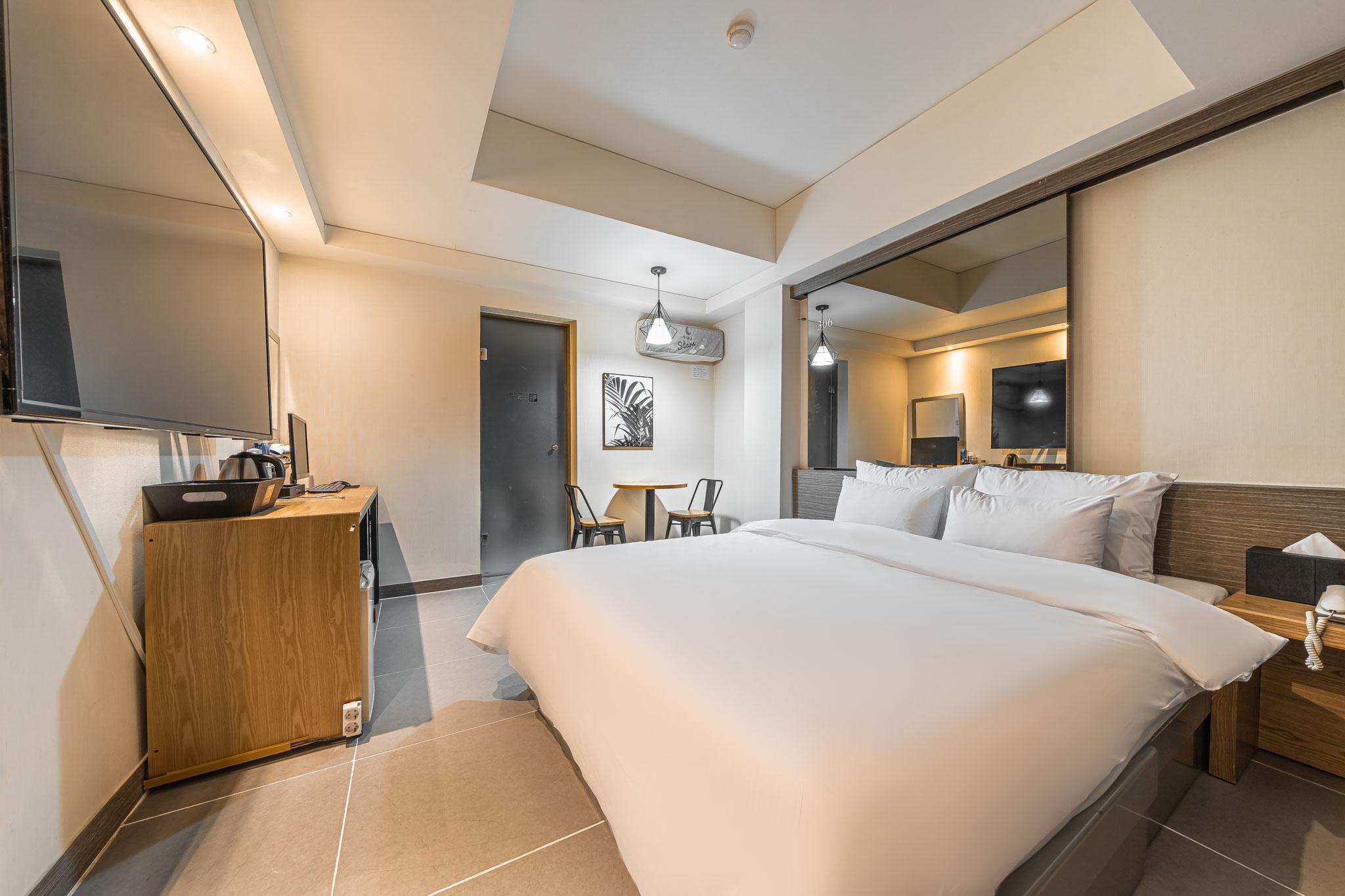 성남 인투 (Seongnam Into)