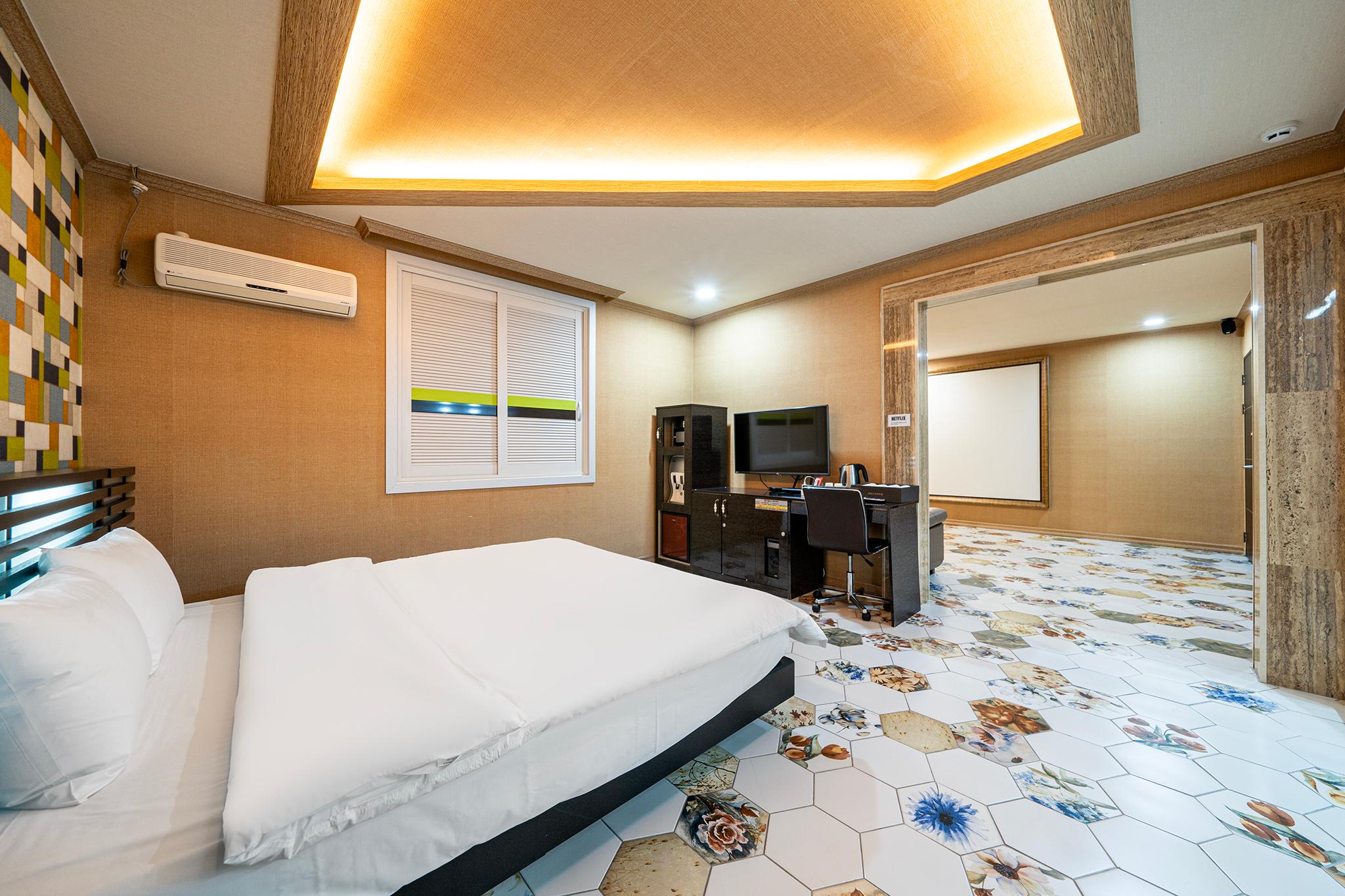 괴산 티파니 무인 호텔 (Goesan Tiffany Unmanned Hotel)