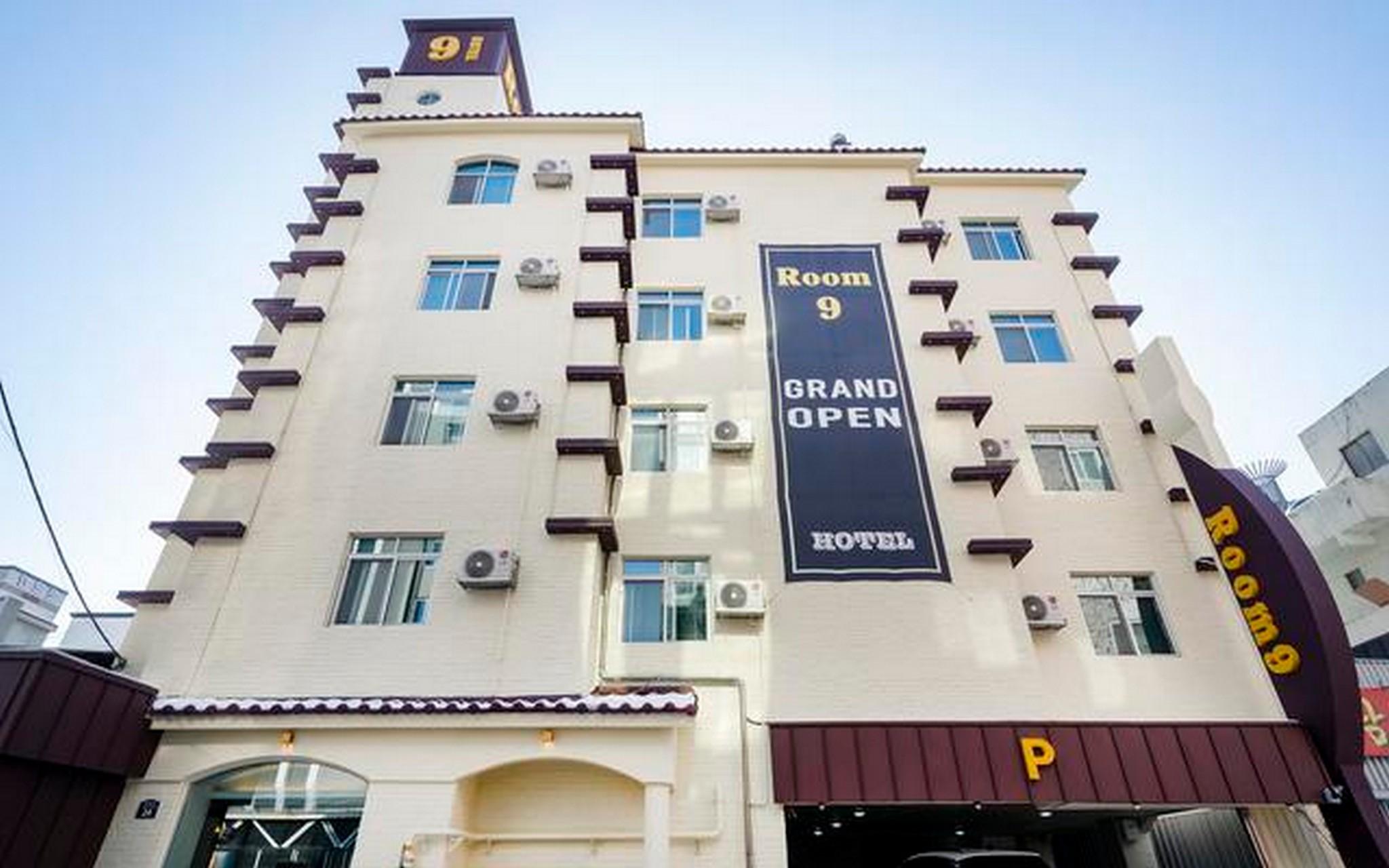 익산 룸나인 호텔 (Iksan Room9 Hotel)