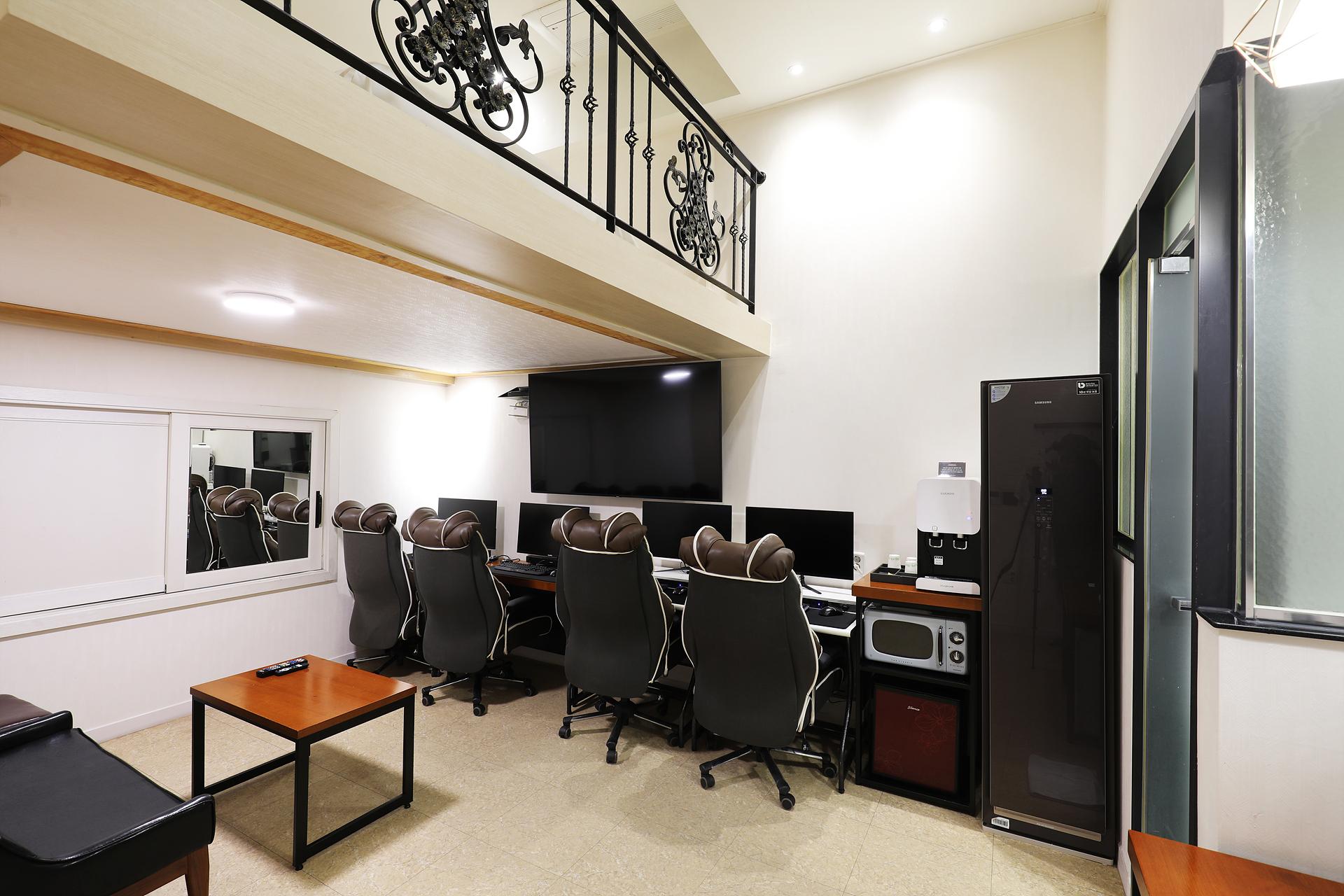 분당 서현 어썸 (Bundang Seohyeon Awesome)