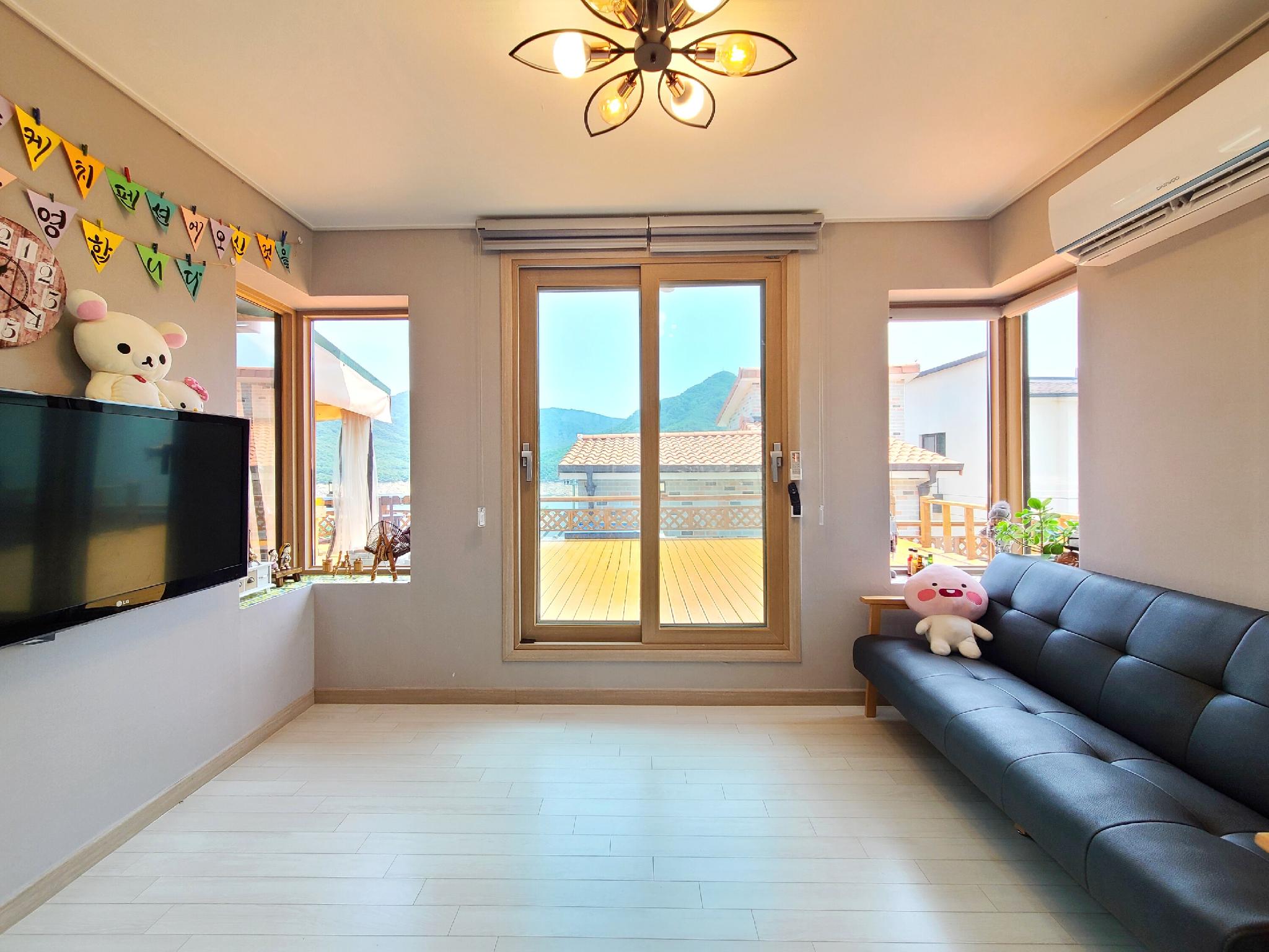 낭만 스케치 펜션 (Chungju Nangman Sketch Pension)