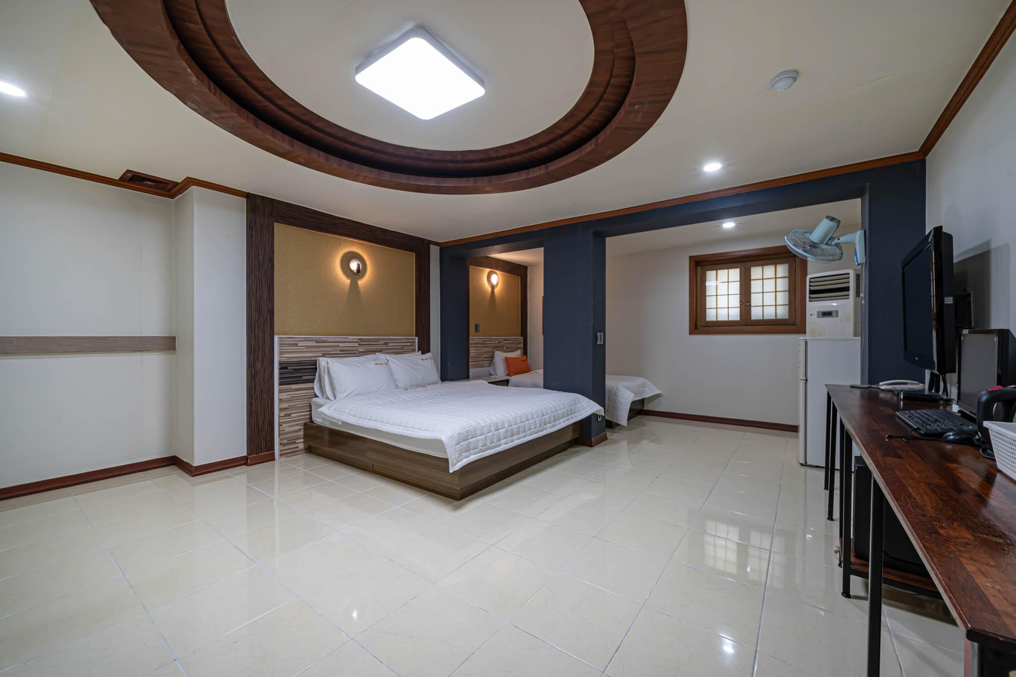 부산 광안리 궁 (Busan Gwanganri Gung)