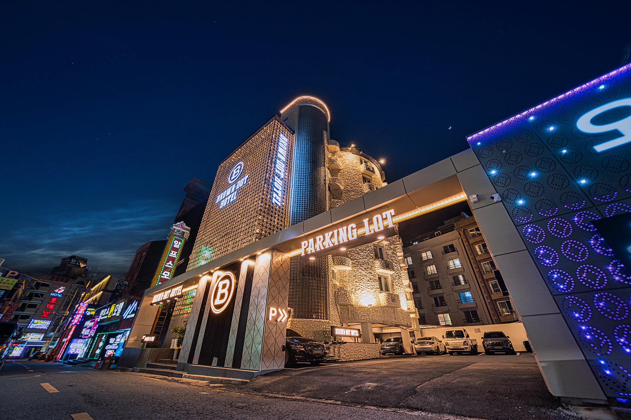 브라운도트호텔 전주중화산점 (Jeonju Jungwhasan Brown Dot)