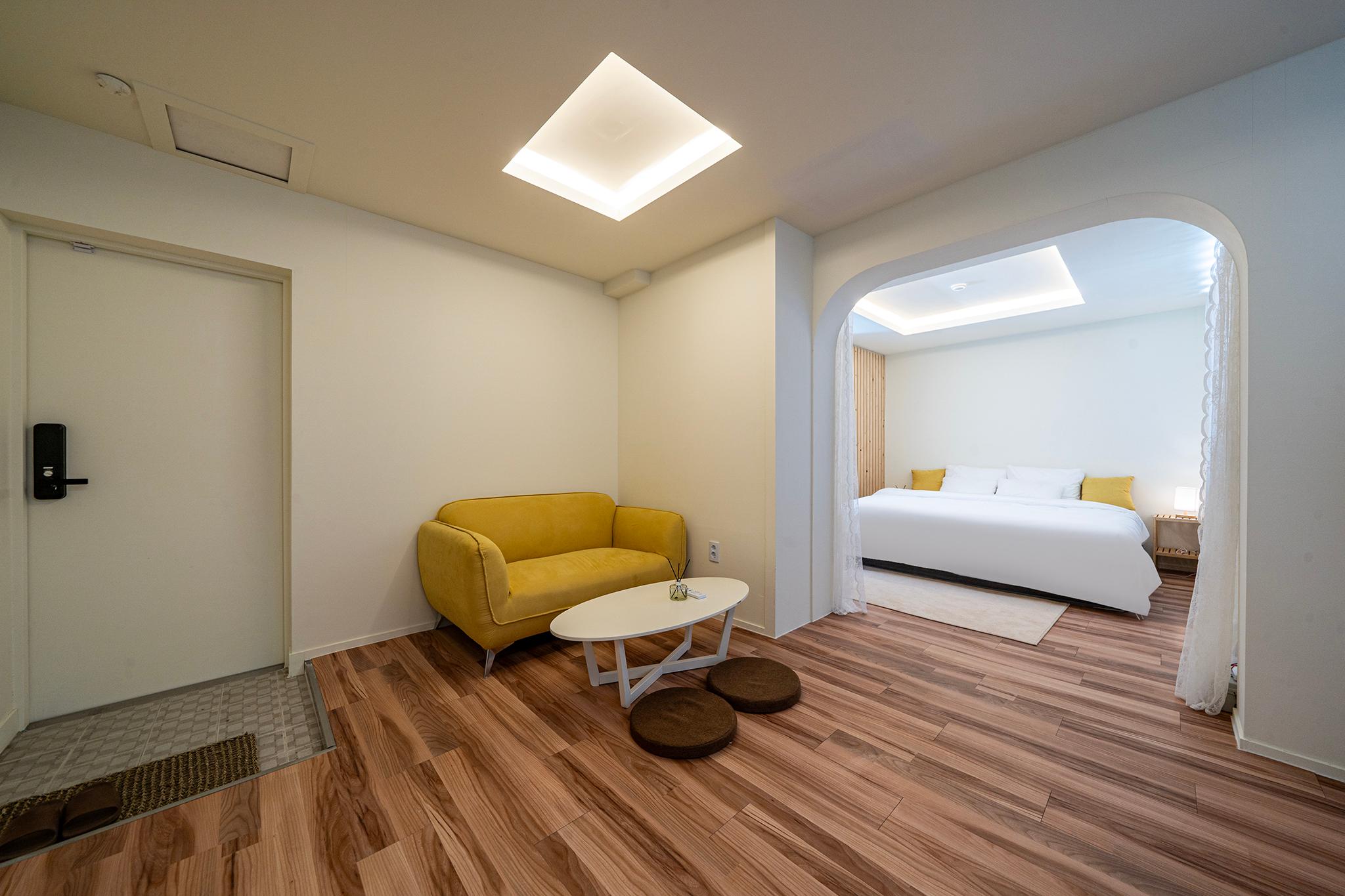 아산 호텔 스테이토랑 신정호점 (Asan Hotel Stayorang Sinjeongho Branch)