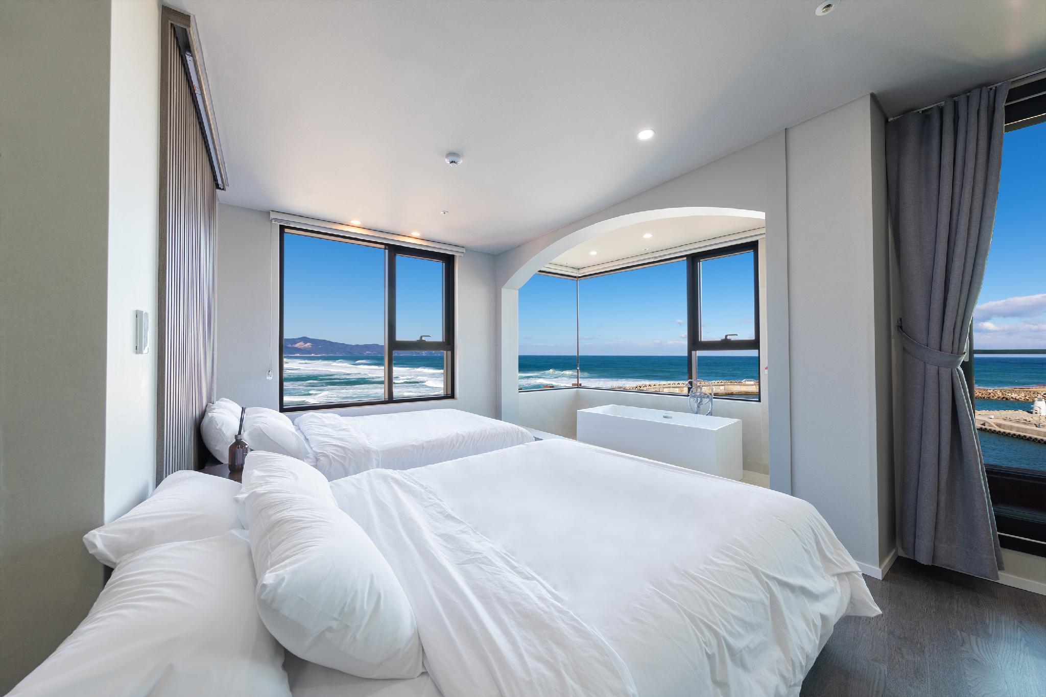 현내면의 프라이빗 하우스 (90m², 침실 2개, 프라이빗 욕실 2개) (Goodstay pier471 luxury rooms)