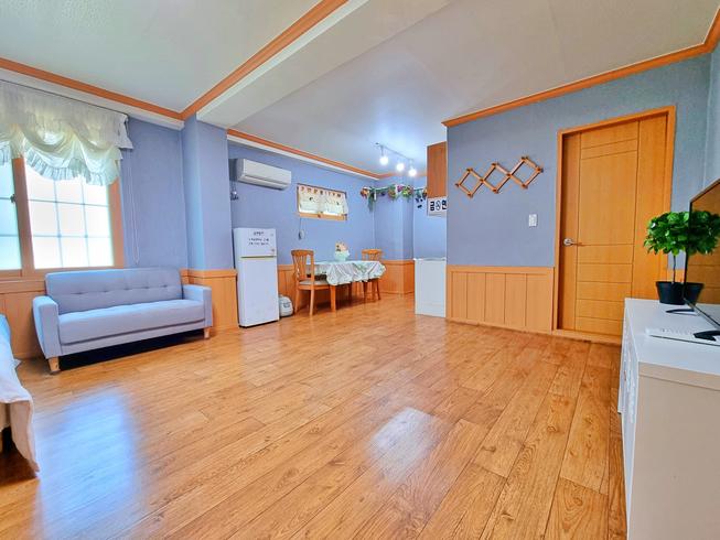 Okhwa 9 Gyeongdalcheon Pension