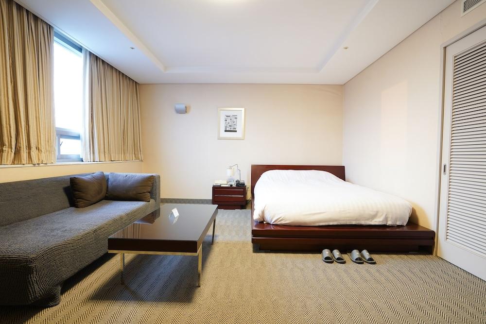 구미 센츄리호텔 (Gumi Century Hotel)