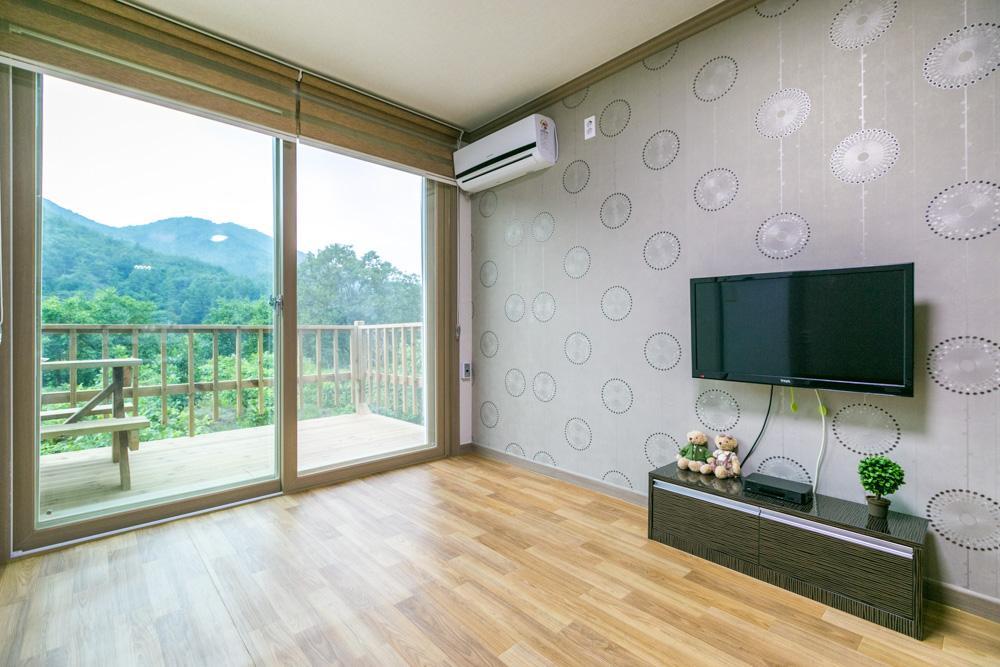 윤슬 펜션 (Yoonsul Pension)