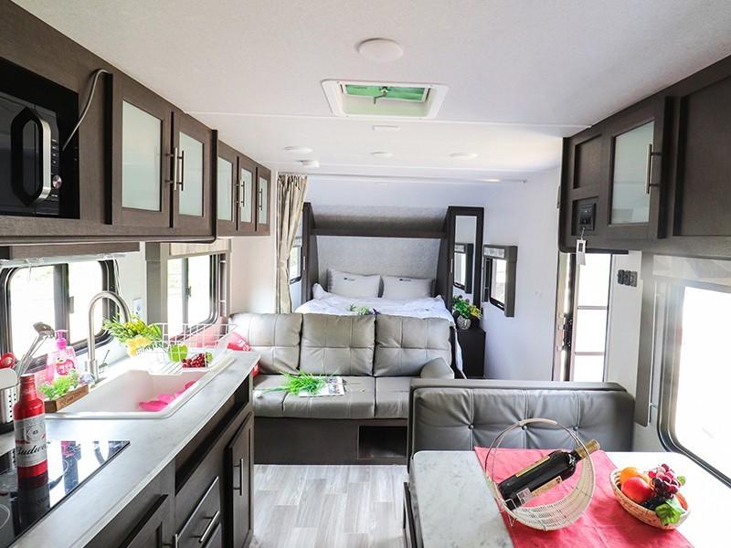 가평 포레스트카라반랜드펜션 (Gapyeong Forest Caravan Land Pension)