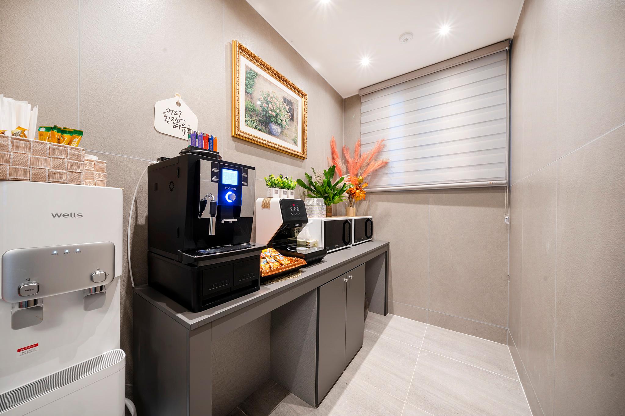 광양 원 드라이브무인텔 (Gwangyang One Drive Unintel)