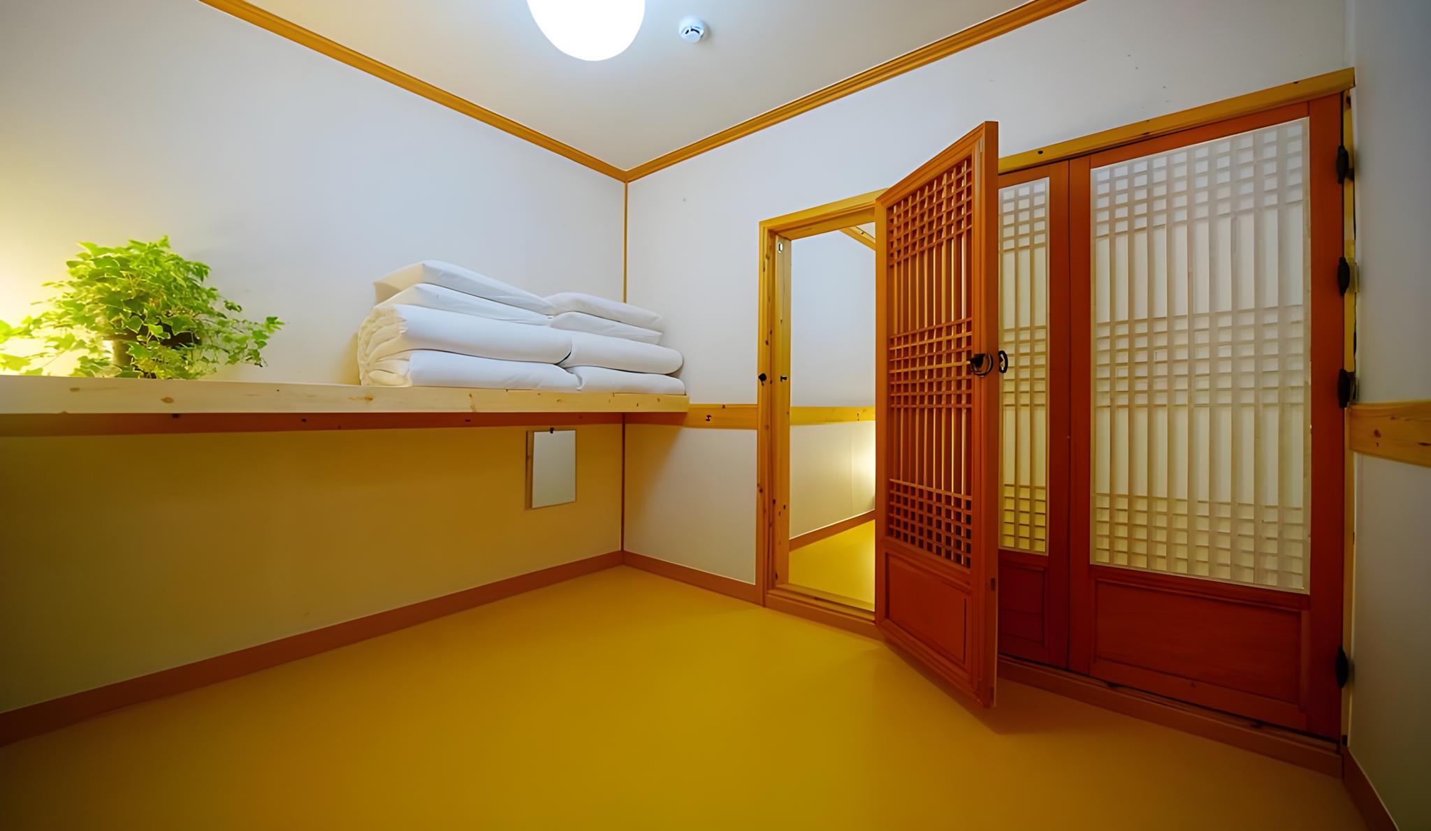 전주 아름다운집 한옥 체험관 (Jeonju Areumdaunjip Hanok Chaeheomgwan)