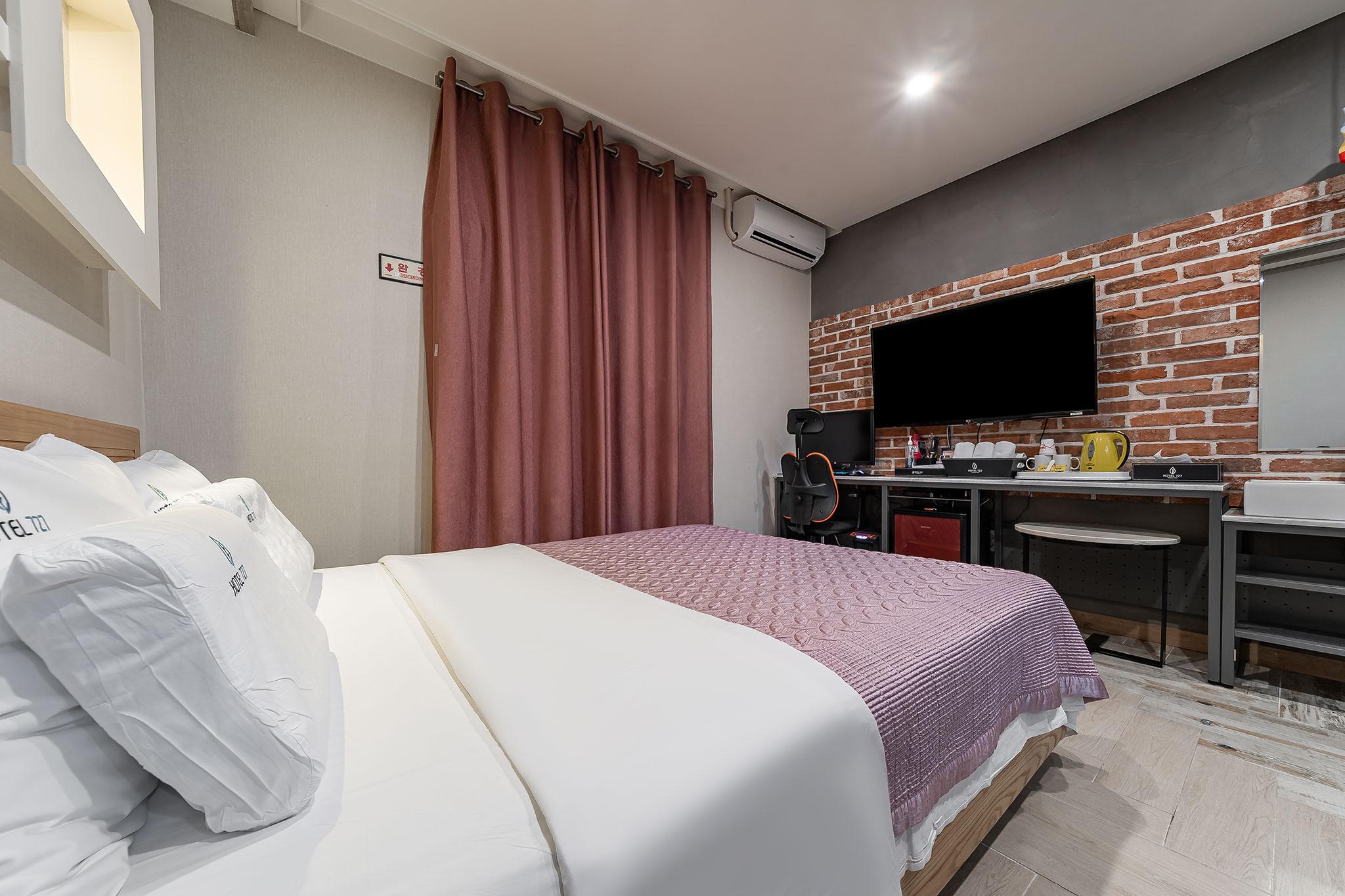 안산 호텔 727 (Ansan Hotel 727)