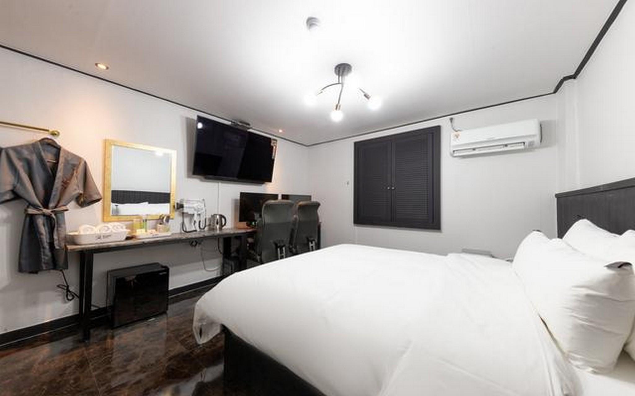 익산 호텔 리본 (Iksan Hotel Ribbon)