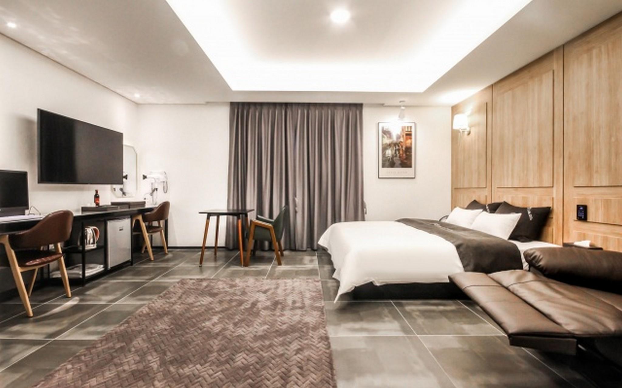 정읍 캐슬 무인텔 (Jeongeup Castle Self check-in Motel)