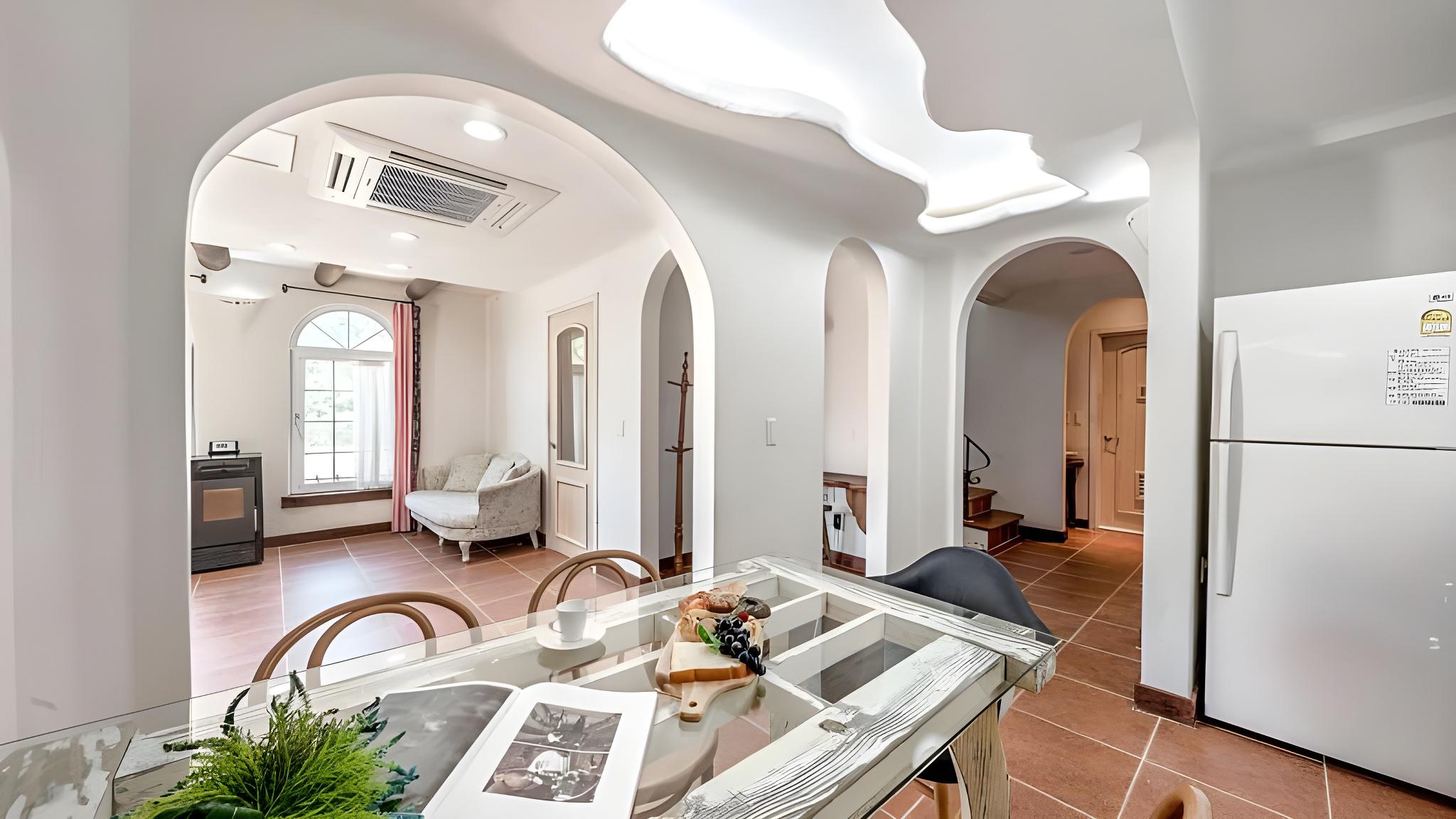 무주 더스위트펜션&글램핑 (Muju The Suite Pension & Glamping)