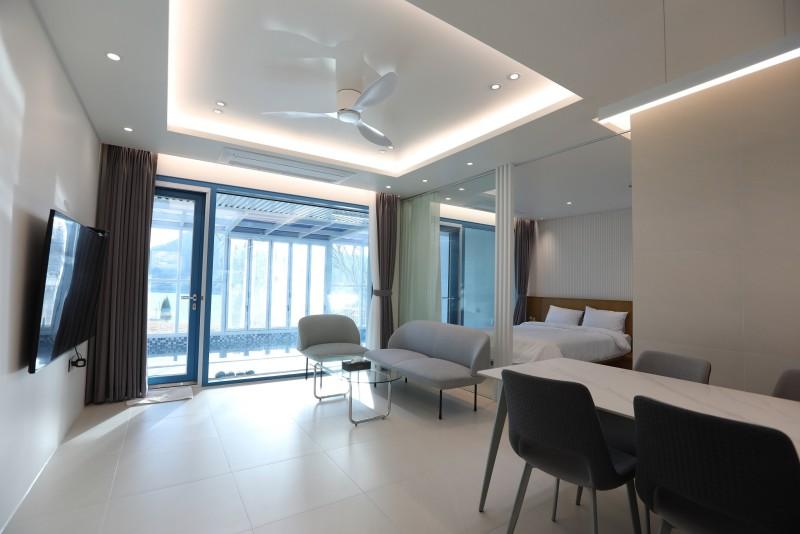 여수 블루아라풀빌라 (Yeosu Blue Ara Pool Villa)