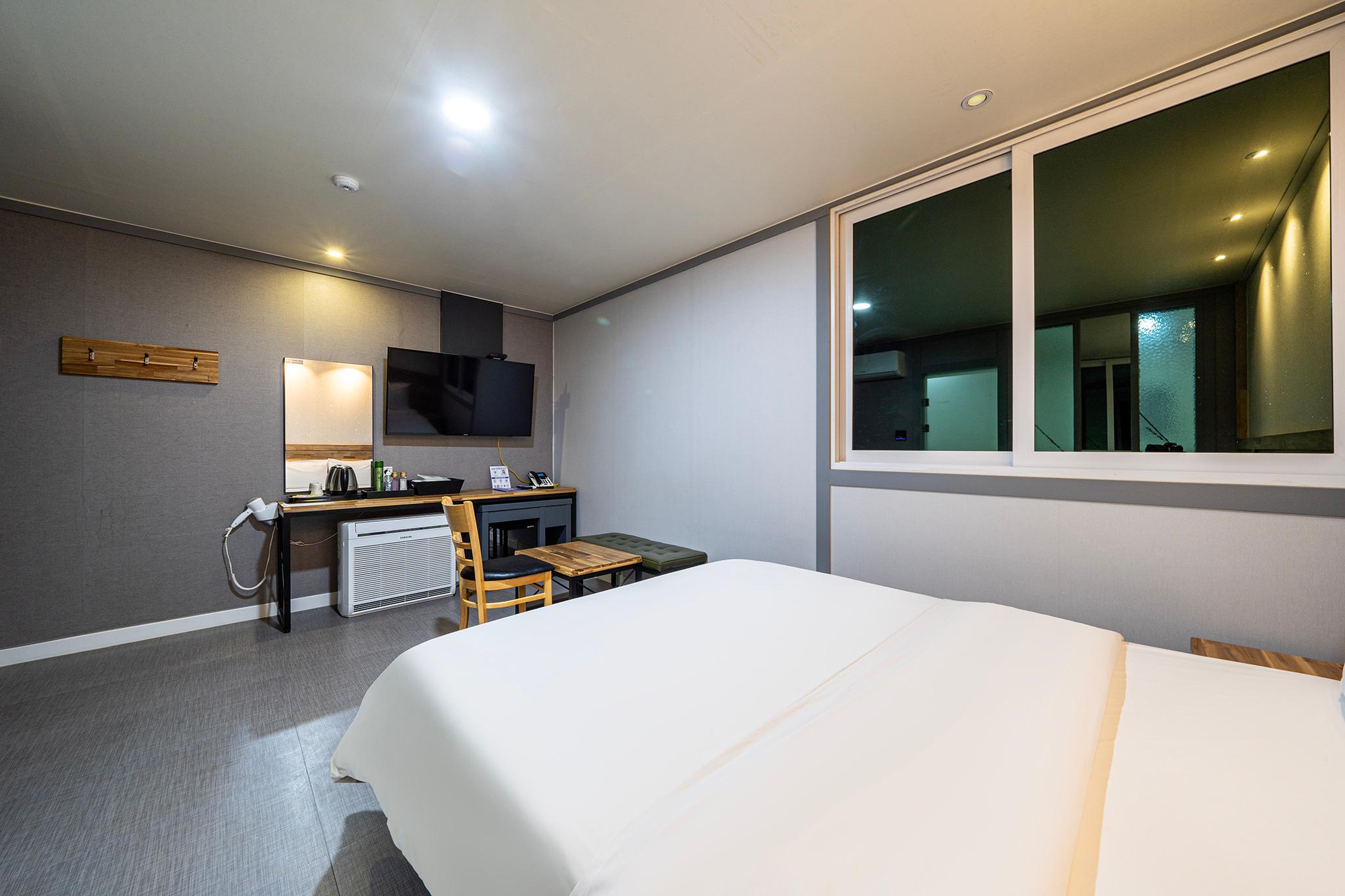 타임 호텔 (Asan (Dogo) Time Oncheon Hotel)