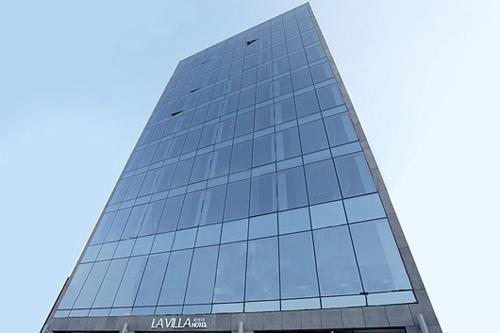 라비야 호텔 (La Villa Hotel)