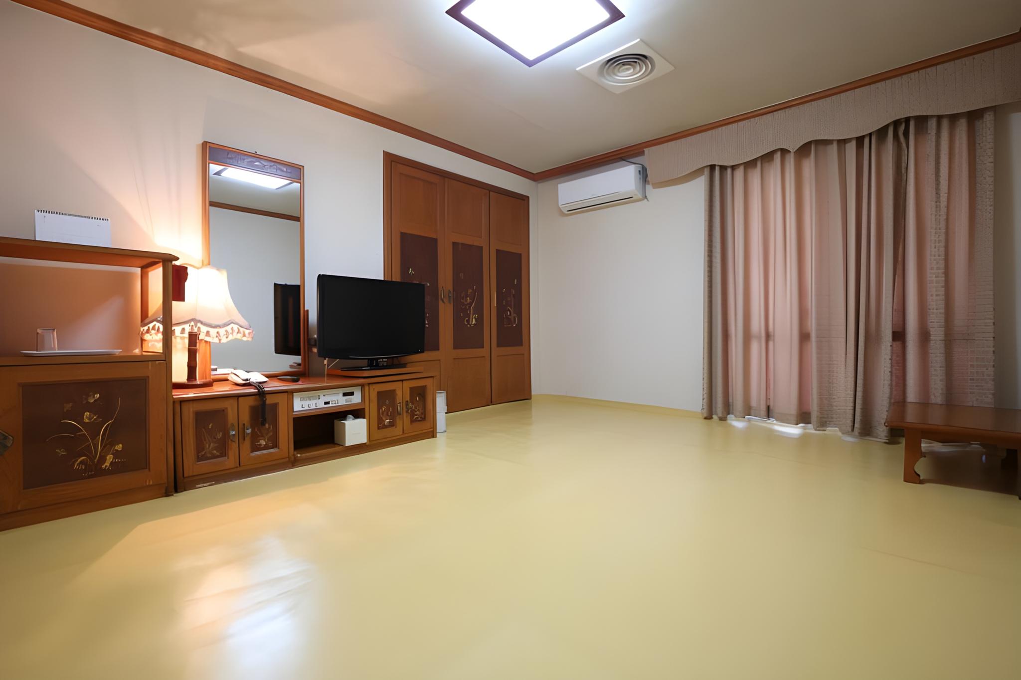 레이크힐스 속리산 호텔 (Lake Hills Sokrisan Hotel)