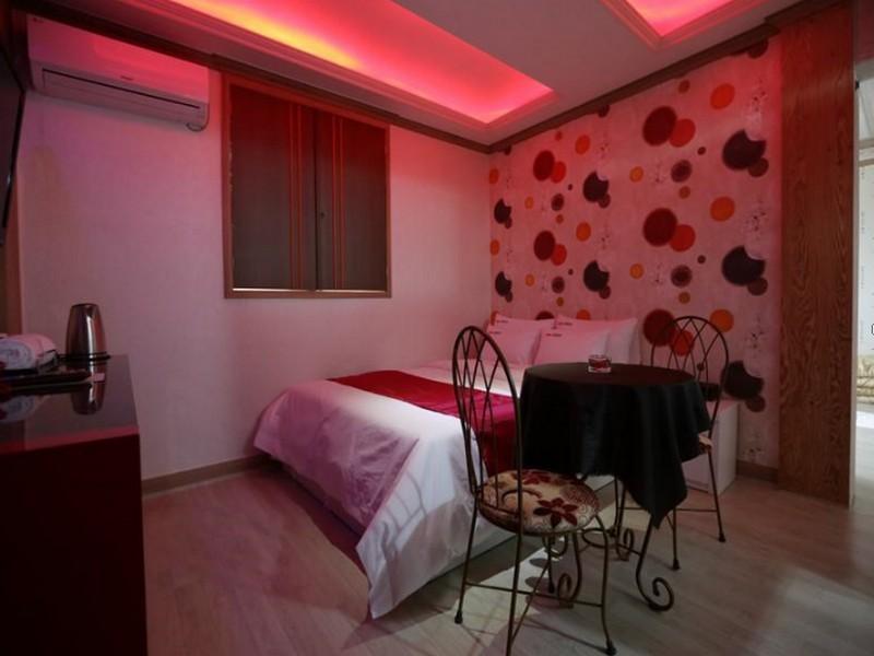 스위스텔 모텔 (Swisstel Motel)