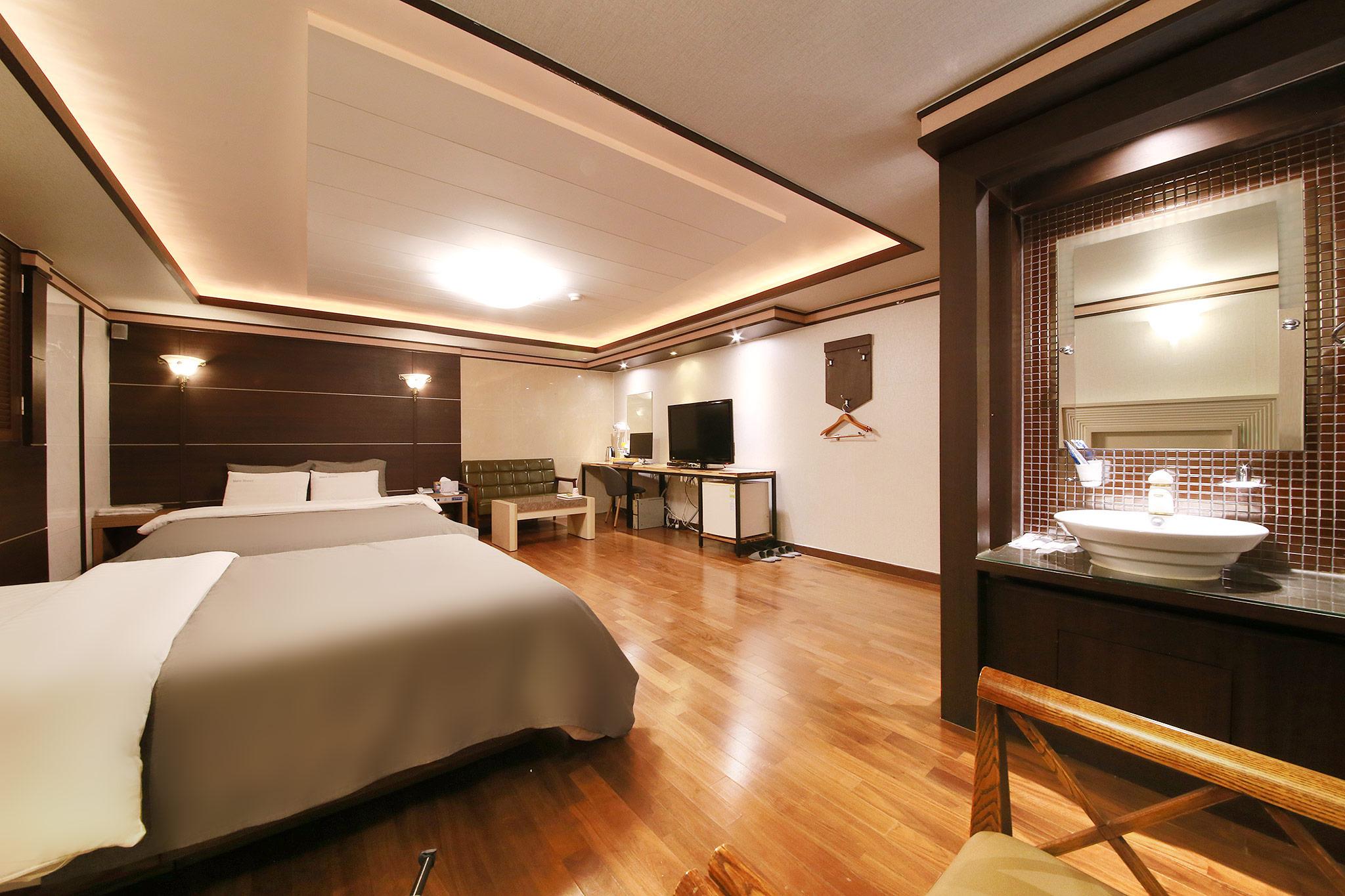 메이트 호텔 (Mate Hotel)