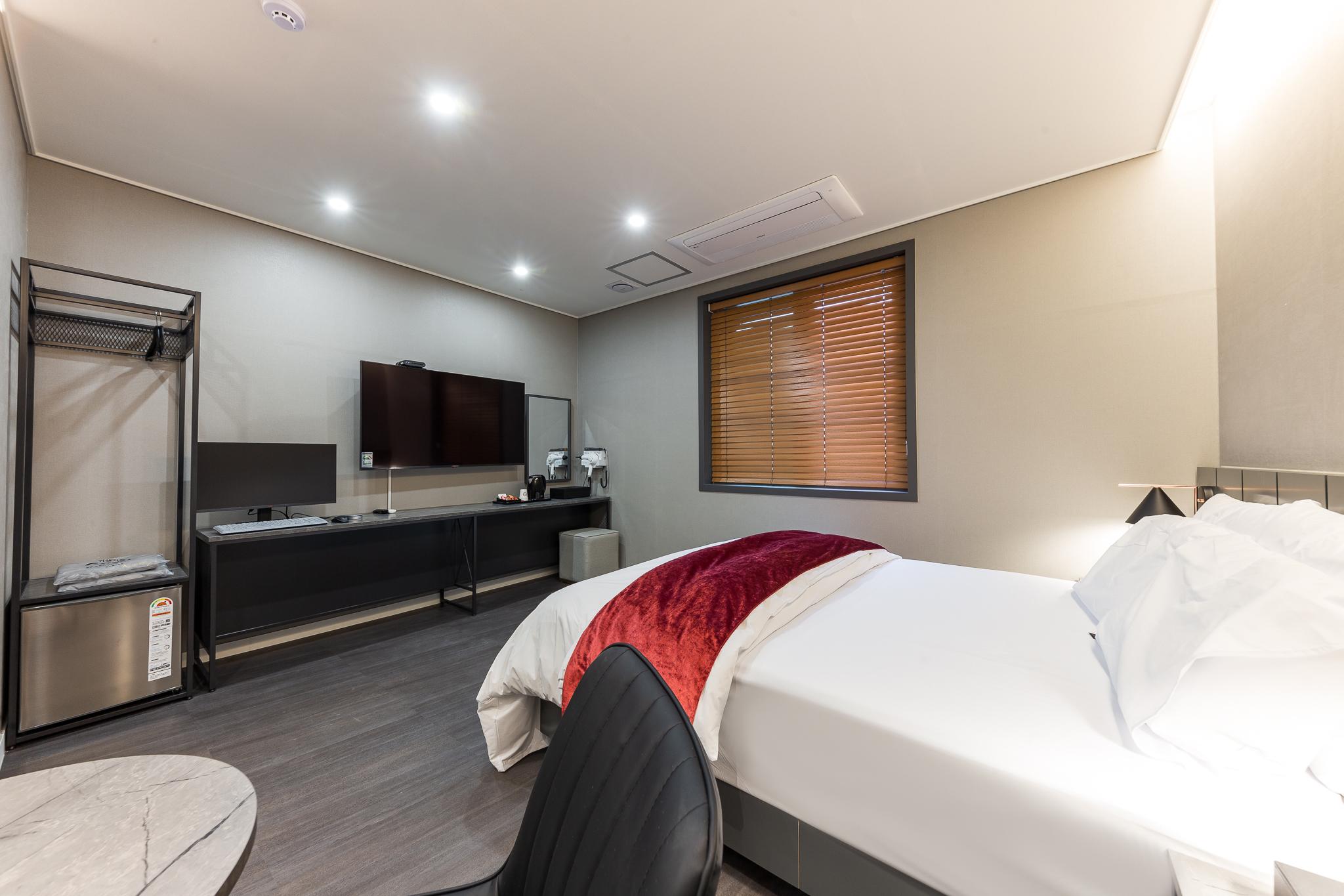 공주 K 드라이브인 무인텔 (Gongju K Drive-In Motel)