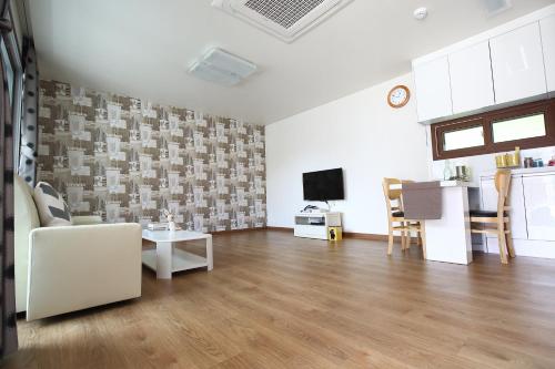 담양 메타 펜션 (Damyang Meta Pension)