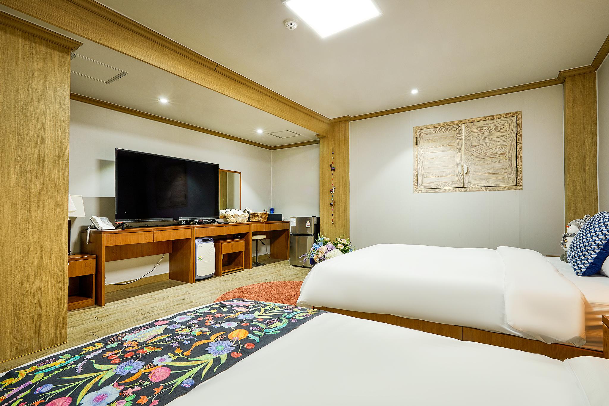 켈리포니아 호텔 (California Hotel)