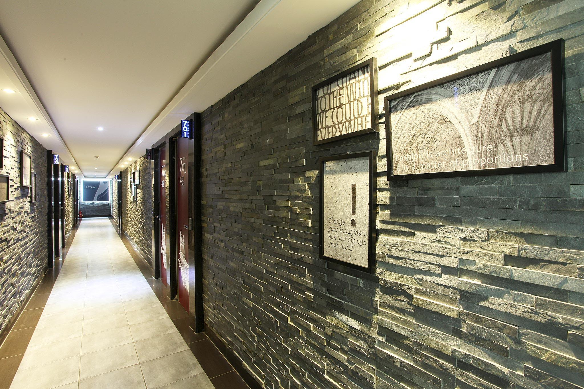 영등포 페트라 (Yeongdeungpo Petra)