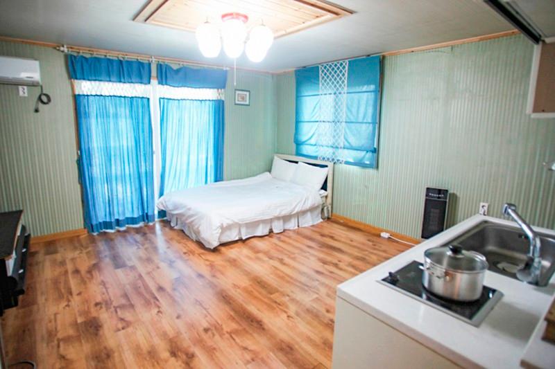 울진 1박2일펜션 (Uljin 1 night 2 days Pension)