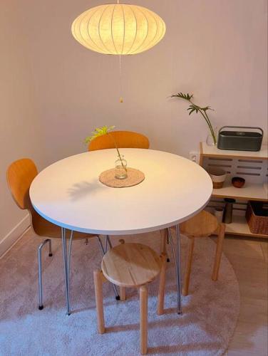 스운스테이 (Swoonstay Netflix Free Coffee)