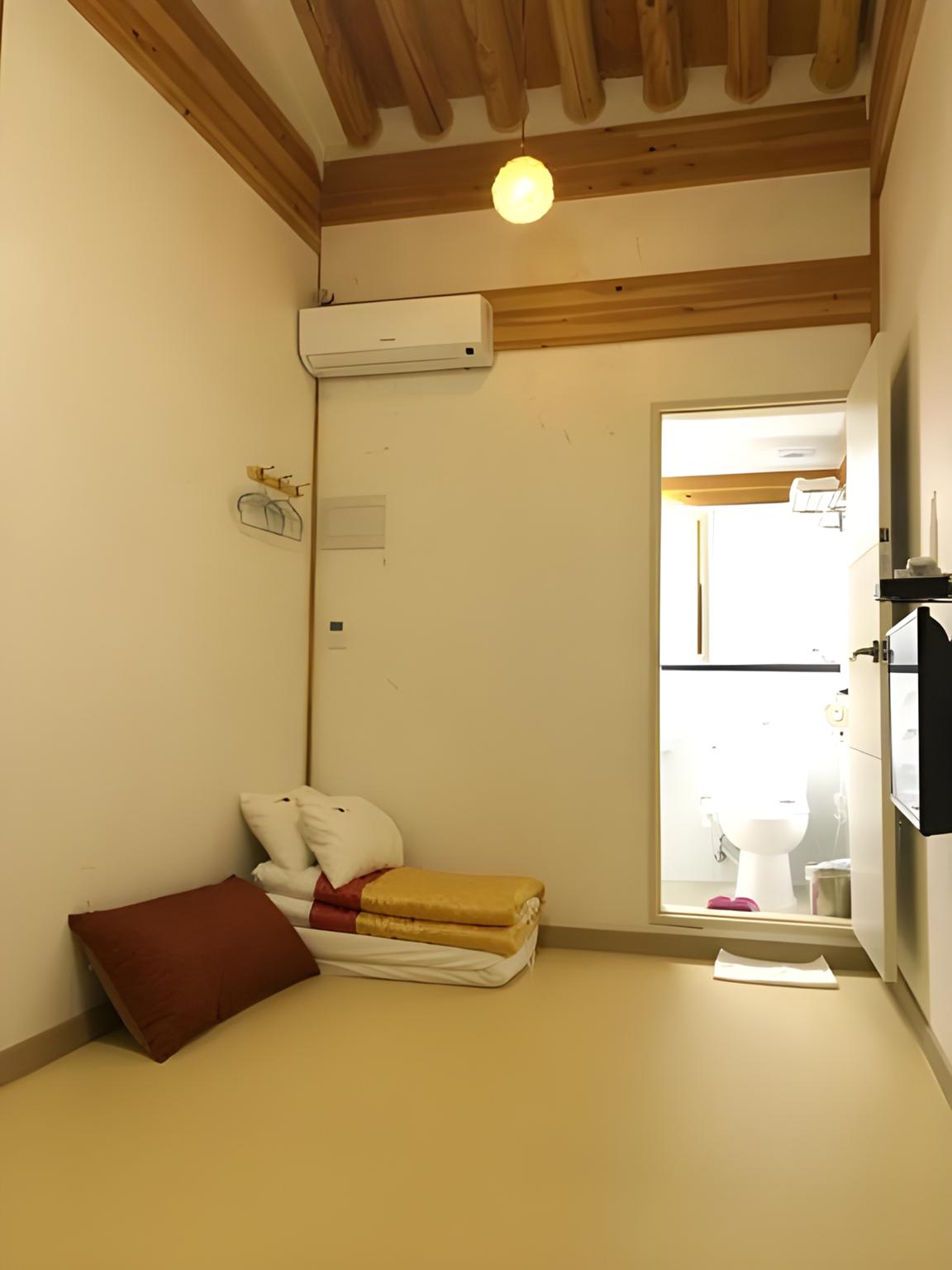 나비잠 한옥 호텔 (Nabijam Hanok Hotel)