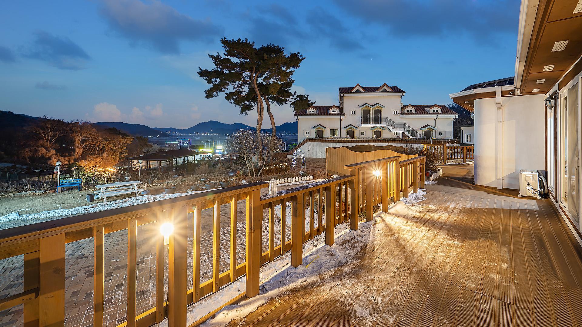 강화 허브 펜션 (Ganghwa Herb Pension)