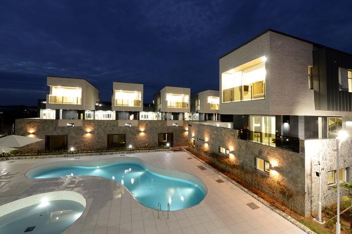 The Comfort Hotel Resort