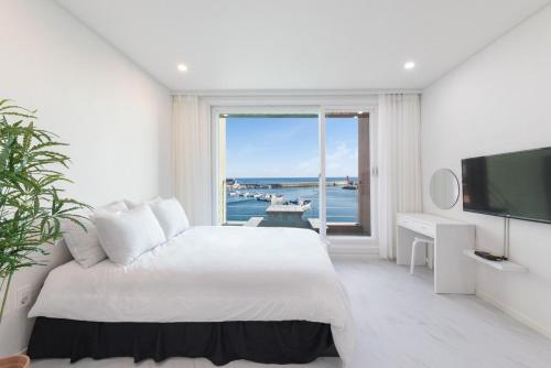 양양 플로라 펜션 (Yangyang Flora Pension)