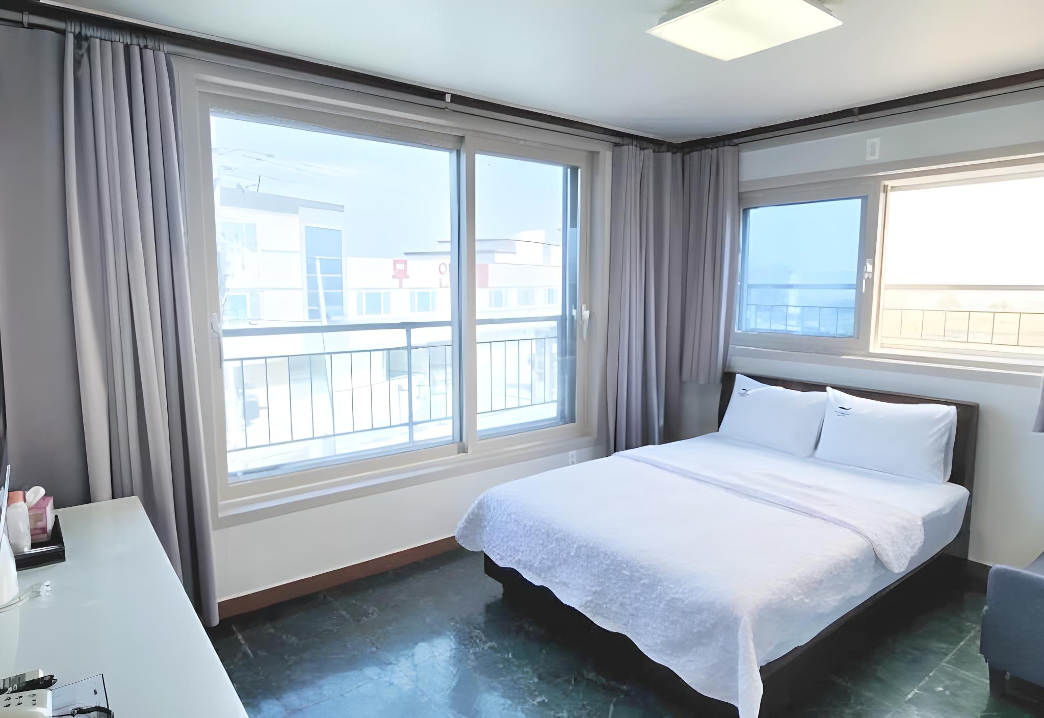 영덕 고래불 (Yeongdeok Goraebul)