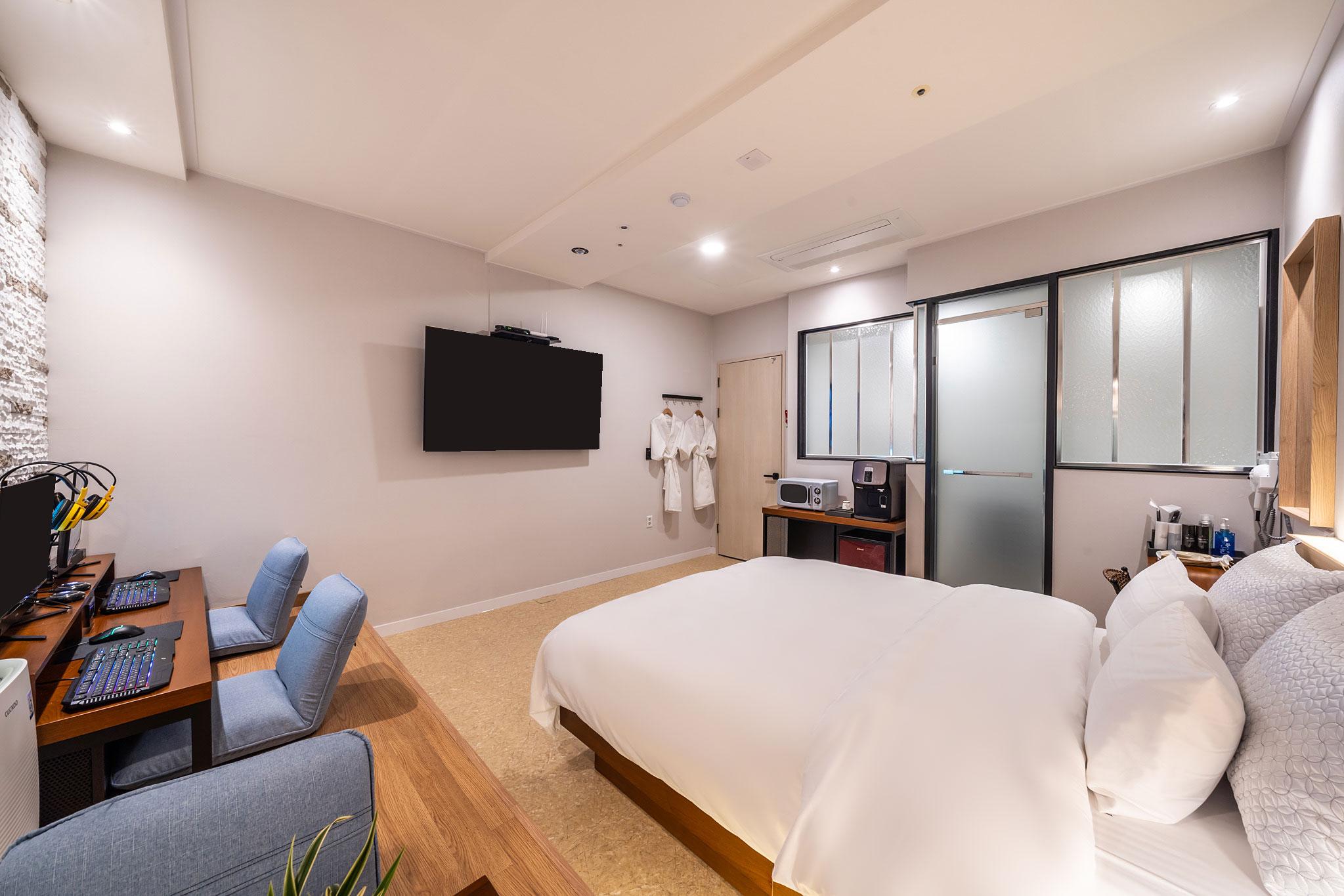 분당 서현 어썸 (Bundang Seohyeon Awesome)